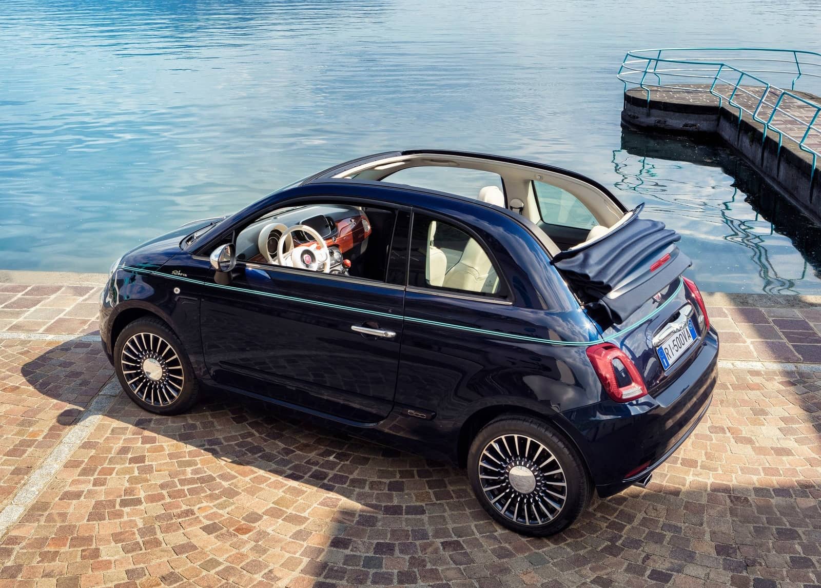 Fiat 500 convertible rental in Crete